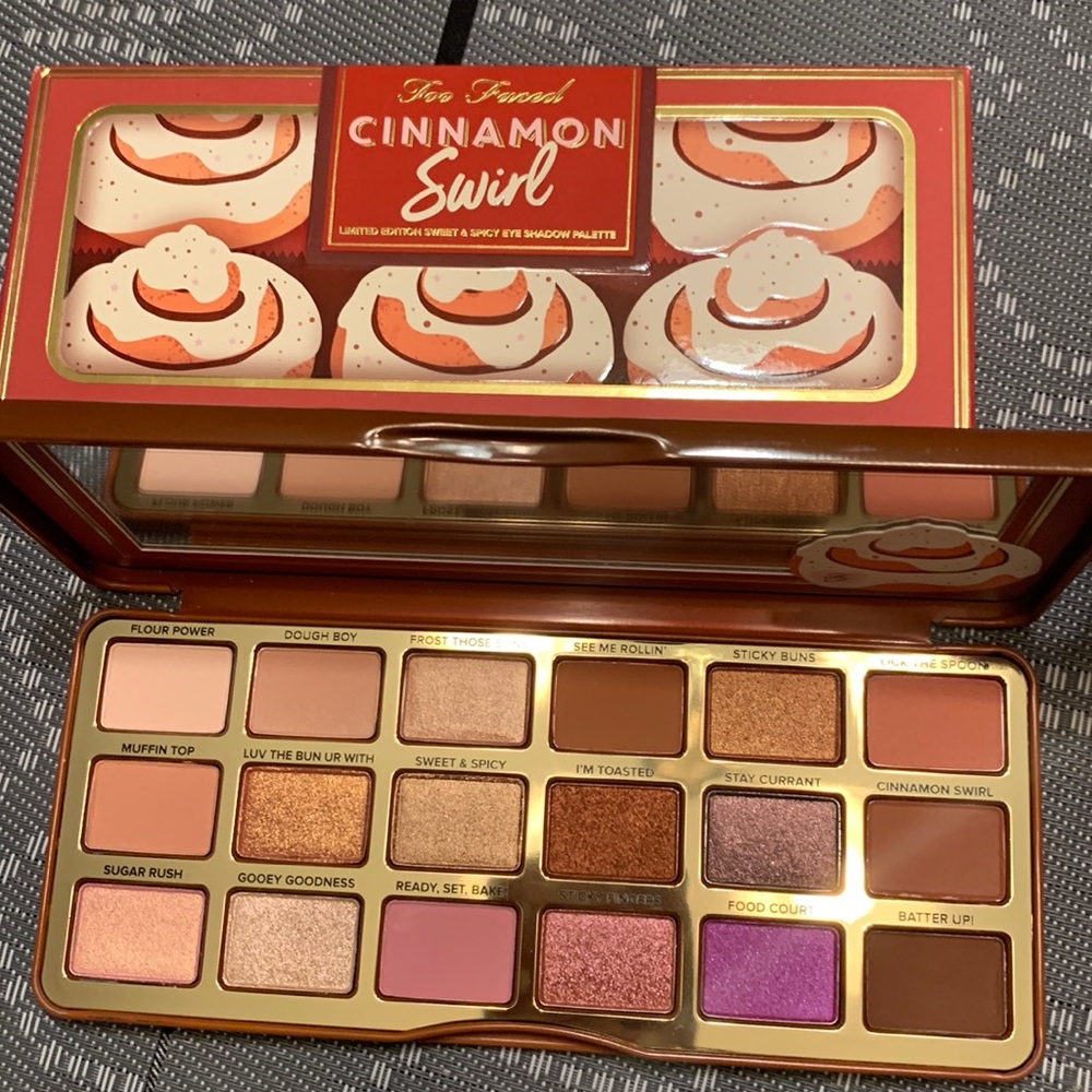 Too faced cinnamon swirl palette